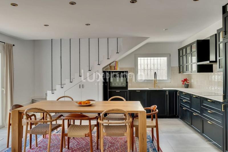 Foto 07c45a23-d4a0-47df-ac90-0eac0e2a1f18. Chalet con riscaldamento parcheggio piscina in Altea la vella Altea