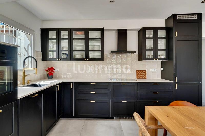 Foto 243e20eb-62c3-4528-a0e6-04b4ec58be98. Chalet con riscaldamento parcheggio piscina in Altea la vella Altea