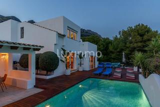 Xalet a Altea la Vella. Villa en venta con vistas panorámicas en altea la vella