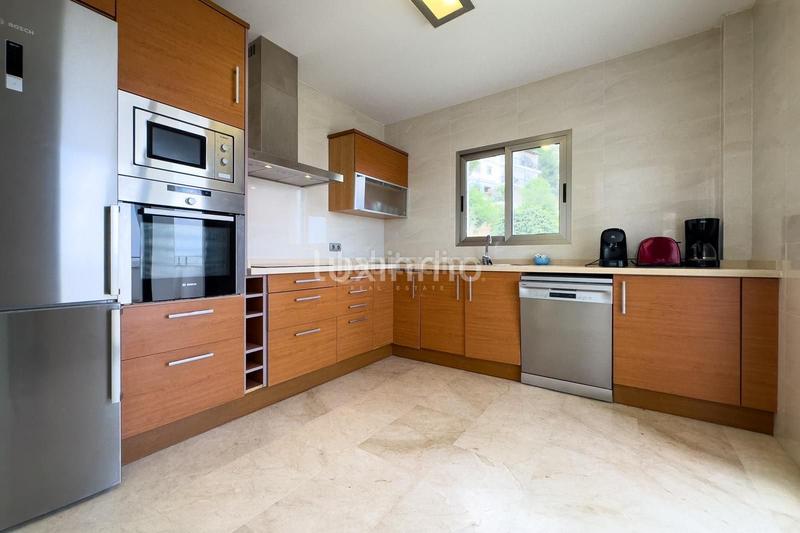 Foto 18656b53-9dfb-40d7-bb65-bc588c0a93ea. Chalet villa moderna e en Oltamar - Cucarres Calp