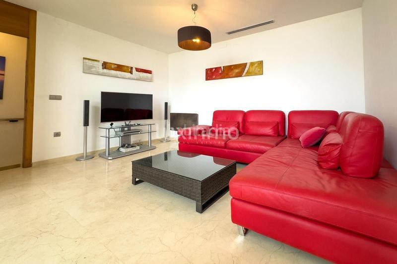 Foto 3e6d997f-d5e7-4c7c-8488-3efccbd5be40. Chalet villa moderna e en Oltamar - Cucarres Calp