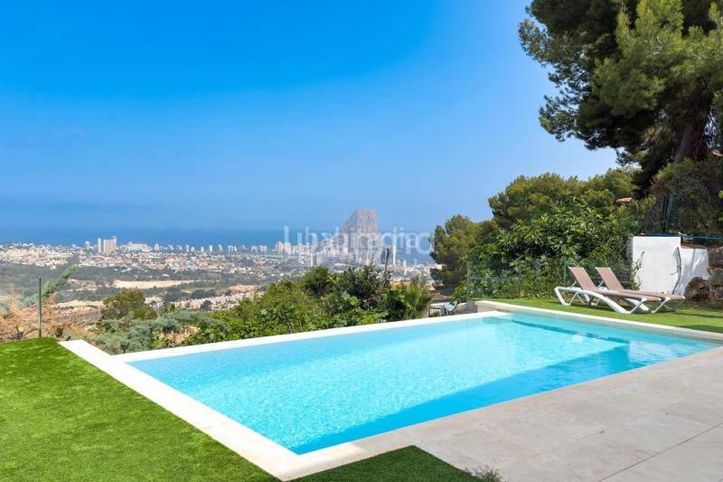 Foto 419beda5-2dab-4698-8b3a-134024d59588. Chalet villa moderna e en Oltamar - Cucarres Calp