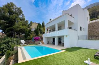 Chalet à Oltamar - Cucarres. Villa moderna en calpe