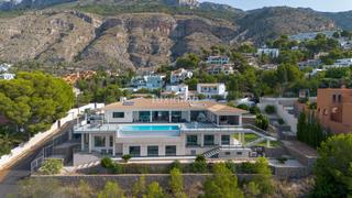 Xalet a Altea la Vella. Lujosa casa independiente de estilo mediterráneo con vistas pano