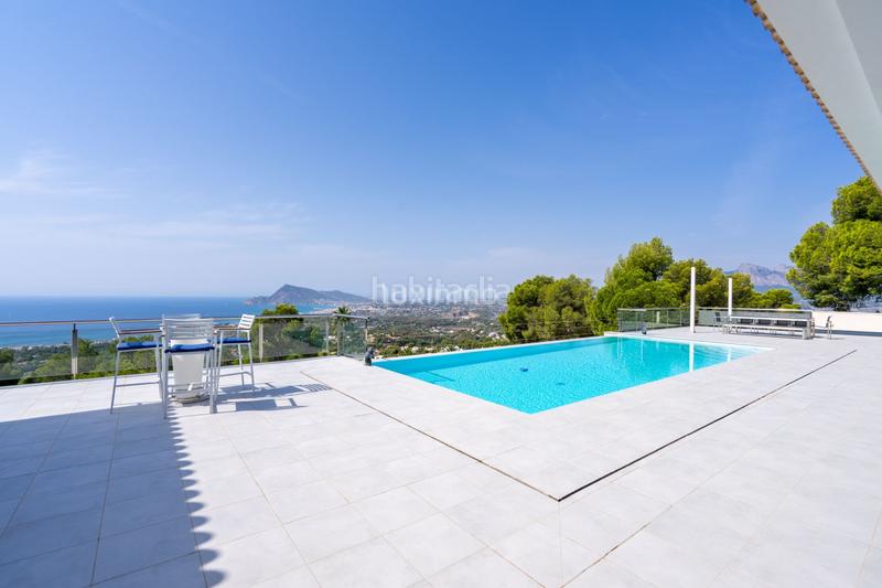 Foto 5599be13-c958-4f2d-be18-190500ce2b68. Chalet with heating parking pool in Altea la vella Altea