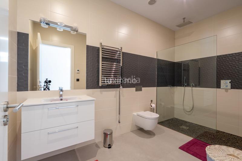 Foto 5d941802-57e5-49b3-94f2-e6e1d93c5d11. Chalet avec chauffage parking piscine dans Altea la vella Altea