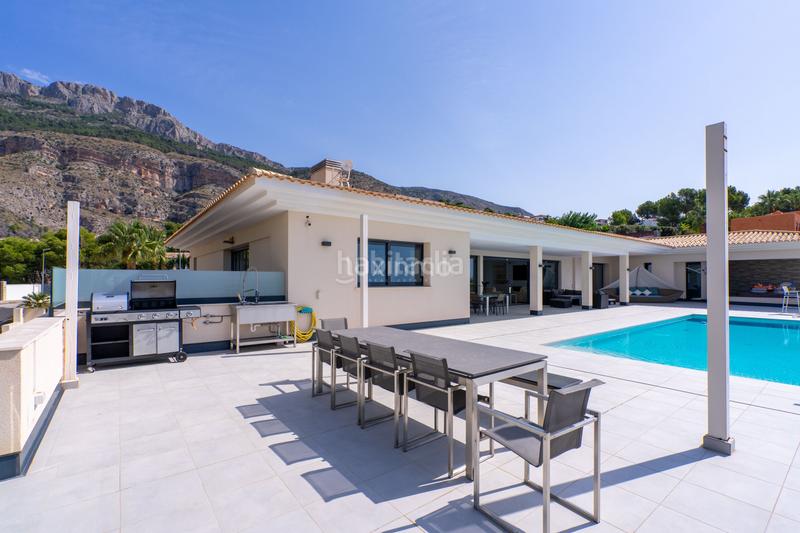Foto 99a3c8df-e3f2-4708-8097-eb14d2e3b52d. Chalet with heating parking pool in Altea la vella Altea