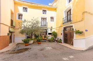 Mas à Vall de Gallinera. Fantástica casa de estilo mediterráneo y b  b en beniali en vent