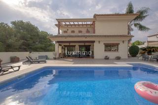 Chalet in Gargasindi - Garduix - Colina del Sol. Encantadora casa colonial en venta en calpe