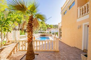 Casa bifamiliare in L´Albir. Encantadora villa mediterránea de 4 dormitorios en el albir con