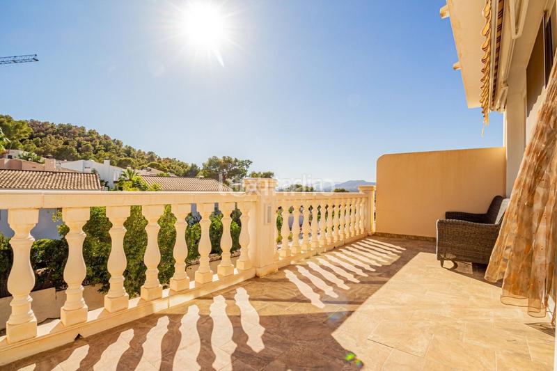 Foto a63bfcee-95f3-42b3-ba43-a42559be7d31. Casa pareada encantadora villa mediterránea de 4 dormitorios en el albir con piscina privada y vistas a la montaña en Alfàs del Pi (l´)