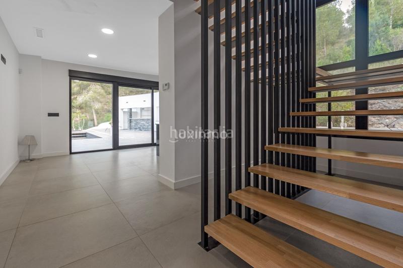 Foto ec03fa73-8c1d-4a52-abeb-ef167cf393ef. Chalet con riscaldamento piscina in L´Albir Alfàs del Pi (l´)