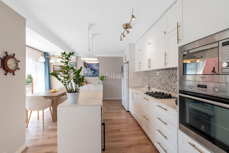Foto b125ce6e-f5e7-4f11-96dd-ce1d04770f3c. Zweistöckige wohnung mit pool in Rincón Alto Benidorm