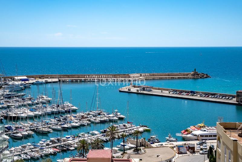 Foto f54c7e96-280e-420f-b6b8-9d79ee3850ef. Appartamento con parcheggio piscina in Puerto Calp