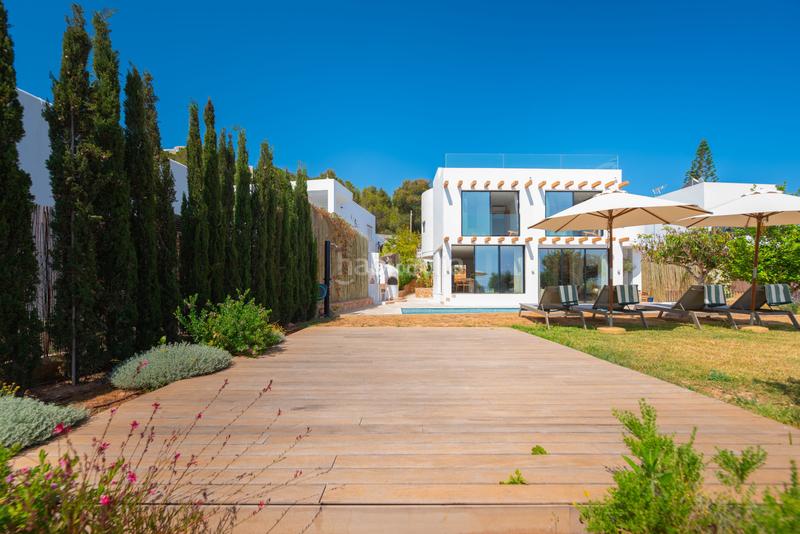 Foto 1a4dcf31-4eea-4428-83c9-39a7c52540e3. Xalet amb calefacció piscina a Jesús Santa Eulària