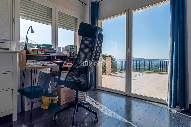 Foto 7d082aa8-baa0-4ec2-bf24-9f9a78ee3323. Chalet avec chauffage parking piscine dans Altea la vella Altea