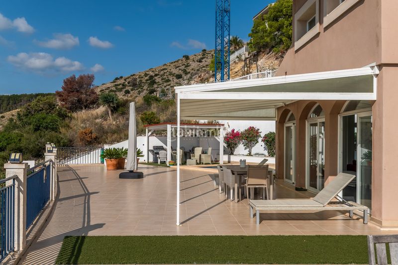 Foto f89a9766-b125-4284-a605-b0ada3251e86. Xalet amb calefacció aparcament piscina a Altea la vella Altea