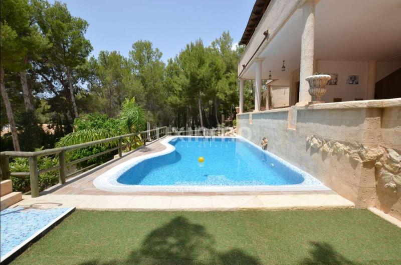 Foto ad3bcd64-2b9b-4211-a3a7-05a2b859d5c6. Chalet avec chauffage parking piscine dans Altea la vella Altea