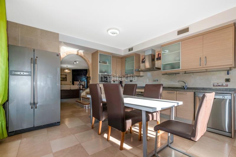 Foto e4459f6f-f721-42ba-ace6-ee09f349fd12. Chalet avec chauffage parking piscine dans Altea la vella Altea