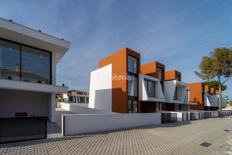 Foto 73af7692-ab1f-4099-b4b8-e4037fe788b1. Casa aparellada amb calefacció aparcament piscina a Calp