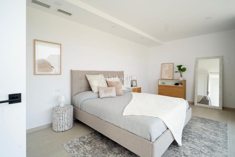 Foto f4ebfa87-f258-4455-a95c-0db8f0855ad8. Casa aparellada amb calefacció aparcament piscina a Calp