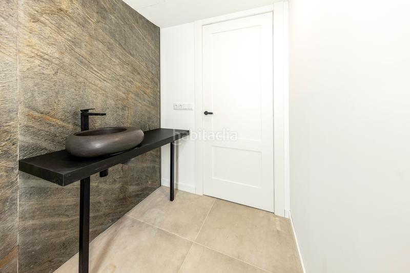 Foto 0951644a-0d39-49ac-b28d-514e5b7da8a8. Xalet amb calefacció aparcament piscina a Pueblo Español-Coveta Fumá Campello (el)