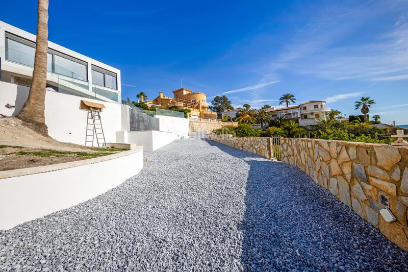 Foto 613f31ef-1db2-4666-841a-c6ae2fa7d36b. Xalet amb calefacció aparcament piscina a Pueblo Español-Coveta Fumá Campello (el)