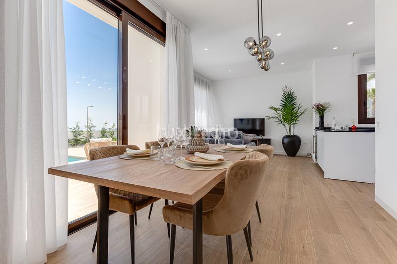 Foto a029584f-a33c-48e9-a8db-8ae4774c3af1. Chalet impresionante chalet moderno de nueva construcción en balcón en Finestrat