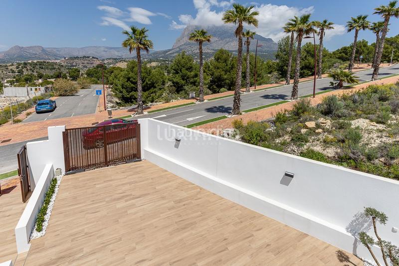 Foto faac1e74-dd9a-4dad-8c31-394c67d7cab5. Chalet impresionante chalet moderno de nueva construcción en balcón en Finestrat