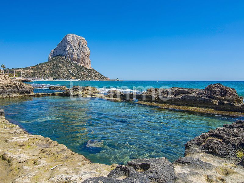 Foto fd883117-93aa-43fb-8ecd-db50b717284e. Pis amb piscina a Zona Levante - Playa Fossa Calp