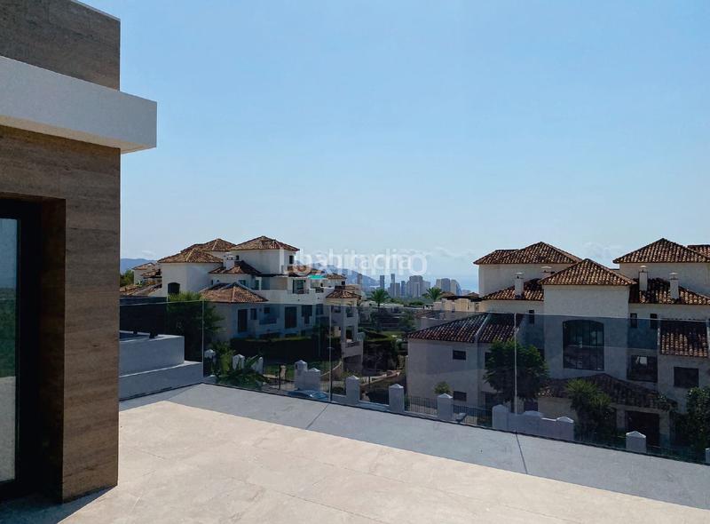 Foto aa8a0a42-8643-4a47-a1a3-d16b9b2b6528. Xalet amb calefacció aparcament piscina a Golf Bahía Finestrat