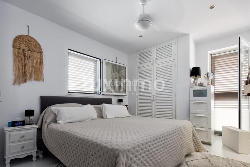 Foto b6ca146b-2ff9-4a1d-ae68-1bee6ec94438. Attico con parcheggio piscina in Cala Vedella-Cala Tarida Sant Josep de sa Talaia