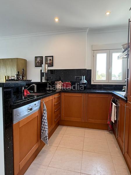 Foto 2aec956e-625e-4581-9012-f4b7f2710695. Etagenwohnung mit parking pool in La Fustera Benissa