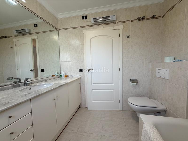 Foto c41b84f7-af33-4630-bfa3-4bf2b886316a. Etagenwohnung mit parking pool in La Fustera Benissa