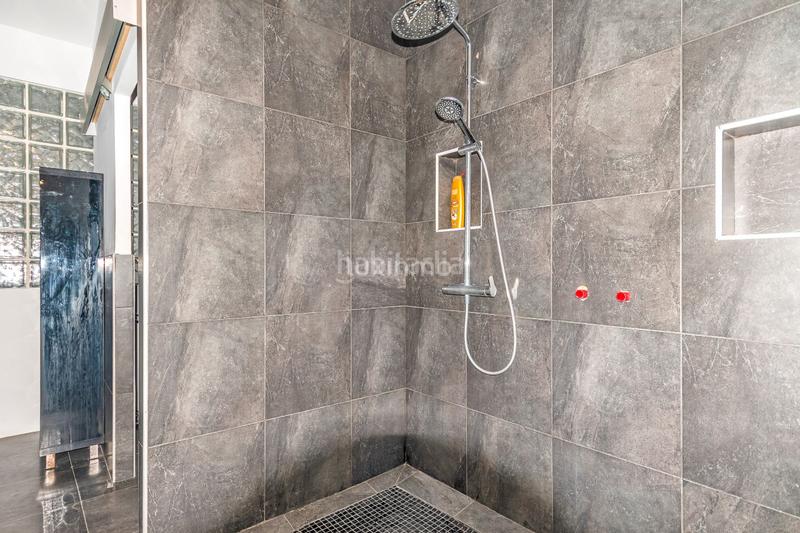 Foto 057b9700-59ca-4533-81aa-523f35216f6e. Chalet with parking pool in Sierra Helada Benidorm