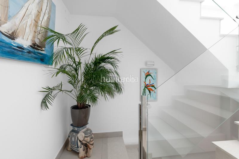 Foto e701ed60-b996-47f4-9a40-720201143ab9. Chalet lujosa y moderna casa familiar con vistas al mar en coloma, la nucía en Nucia (la)