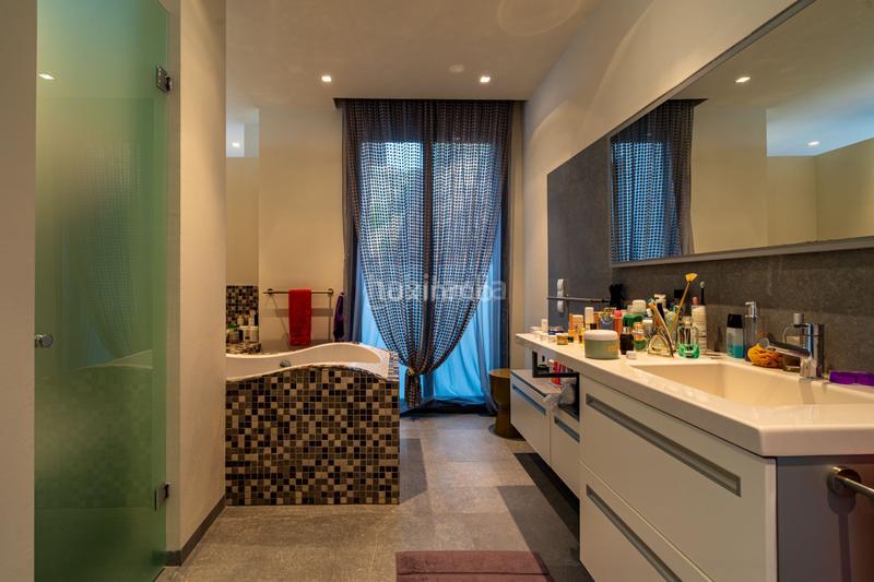 Foto d04116ba-8a4d-4991-9c8a-0aeeda41d501. Chalet villa moderna hills con vistas al mar en Altea hills Altea