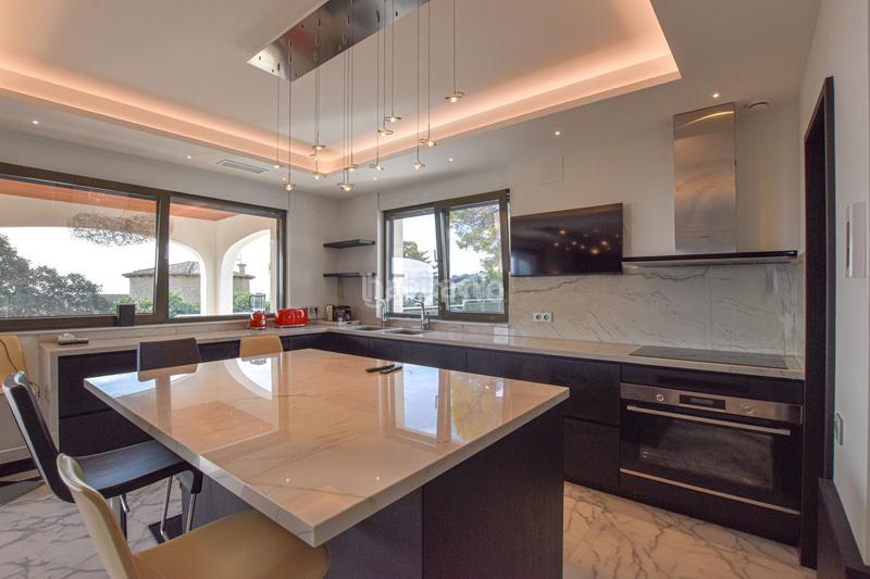 Foto 9cf8bdc3-c032-4def-a8ec-b9816d5e960c. Chalet avec chauffage parking piscine dans Moravit-Cap Blanc Moraira