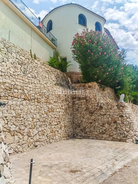 Foto f4bd471f-2b93-4c3c-8b9f-7c545d2664c2. Xalet amb calefacció aparcament piscina a La Viña-Montemar-San Jaime Benissa