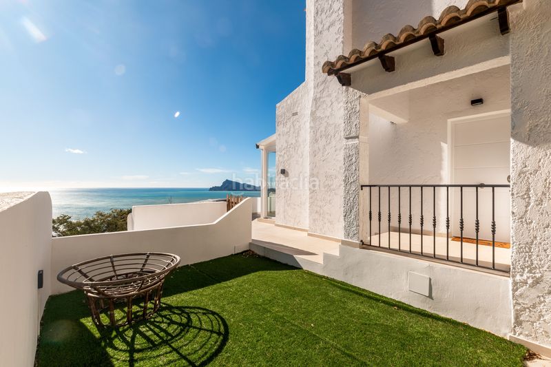 Foto fe5a0291-b4ed-4e8f-a1db-c2224e9bec94. Casa aparellada amb aparcament piscina a Altea hills Altea