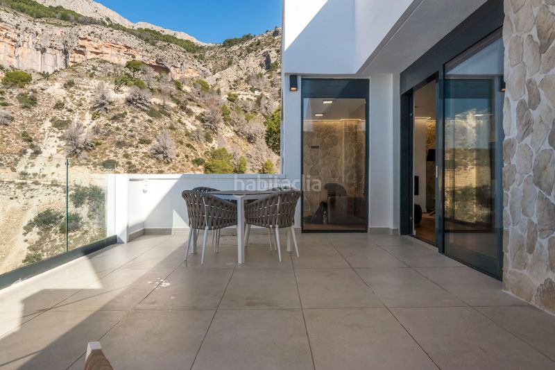 Foto 11b6292b-cca9-416d-b59a-dd9f1d97f20b. Xalet amb calefacció aparcament piscina a Altea la vella Altea