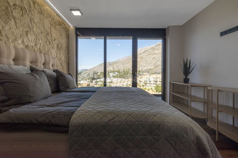 Foto 419671d1-7706-4fbe-bb6f-2c32c39a3b05. Xalet amb calefacció aparcament piscina a Altea la vella Altea