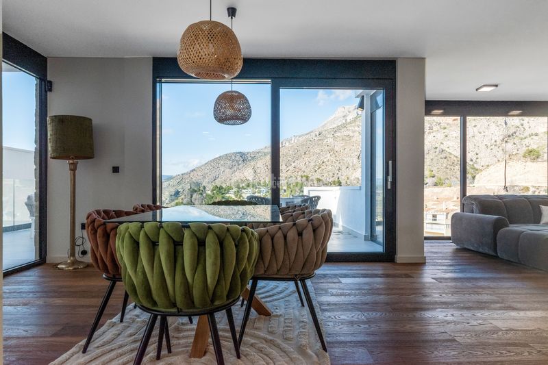 Foto 6eed1538-5a48-432d-a7a8-f3c13ecfa3a7. Xalet amb calefacció aparcament piscina a Altea la vella Altea