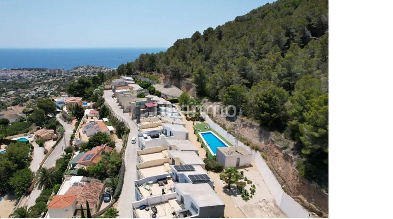Foto 412f3e10-6c5d-4aa7-b537-918139f7dfe6. Casa aparellada amb aparcament piscina a Oltamar - Cucarres Calp