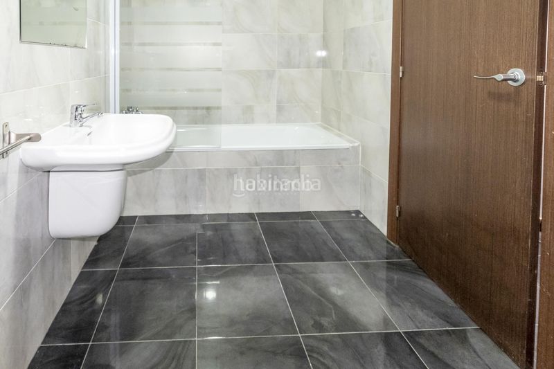 Foto c3a04f2f-8046-4136-ae1c-0184e231ee95. Casa aparellada amb aparcament piscina a Oltamar - Cucarres Calp