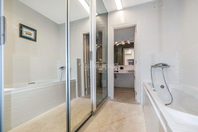 Foto dc5fbe52-9486-431c-8e8a-9729e1a099b0. Casa aparellada amb aparcament piscina a Altea hills Altea