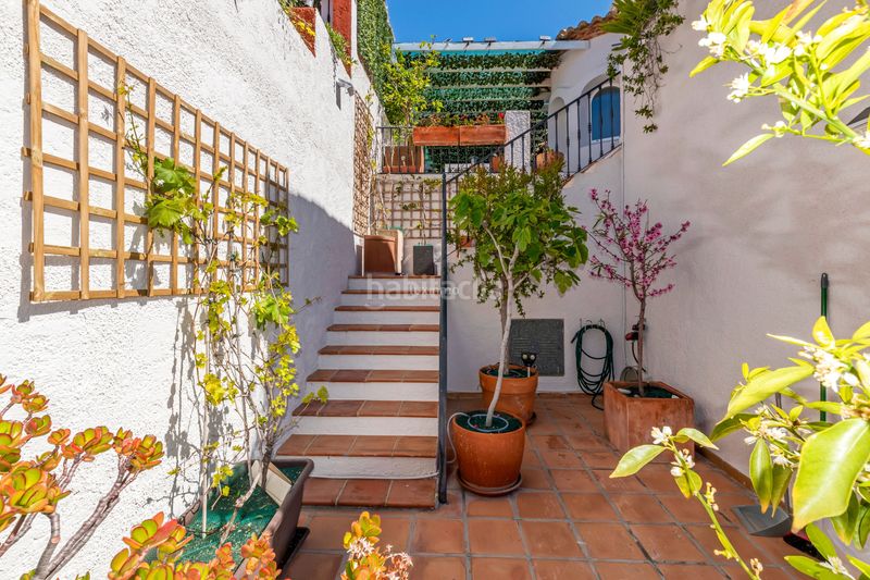 Foto e30df2b4-7f1b-46d6-8143-f45e2bf0626e. Casa aparellada amb aparcament piscina a Altea hills Altea