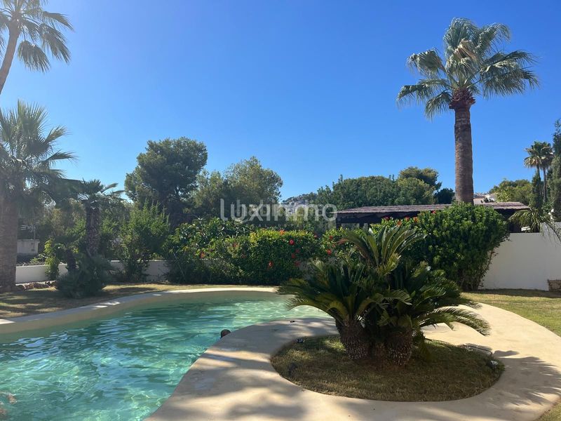 Foto 78358489-2dc2-4c47-bd57-f2f746fad677. Xalet amb calefacció aparcament piscina a Cala Advocat-Baladrar Benissa