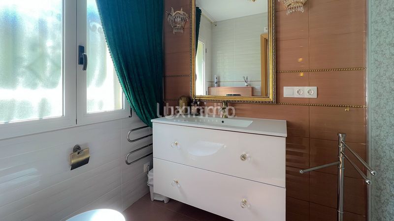 Foto 0f88828e-07a0-4ef6-84ab-793fc52c3ca0. Xalet amb aparcament piscina a El Montgó Dénia