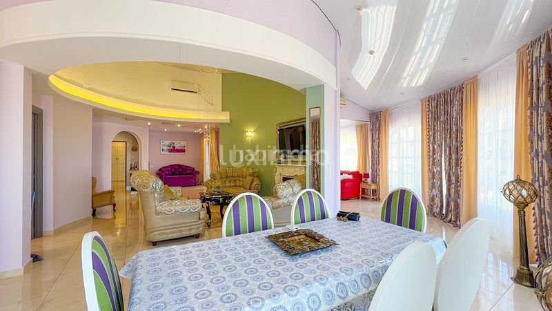 Foto 186d44ae-4e25-446c-a82e-e67403ec1657. Xalet amb aparcament piscina a El Montgó Dénia